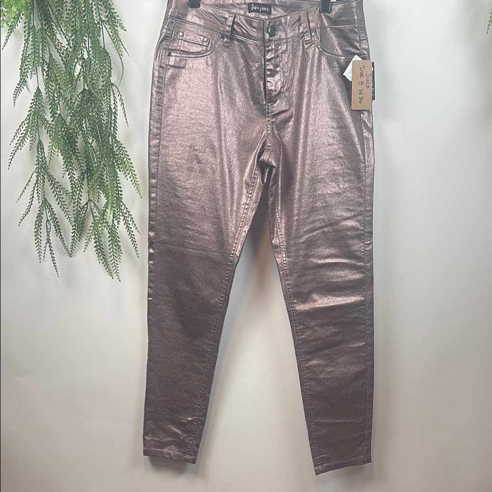 Metallic Rose Gold Cropped Ankle Jeans with Relaxed Fit